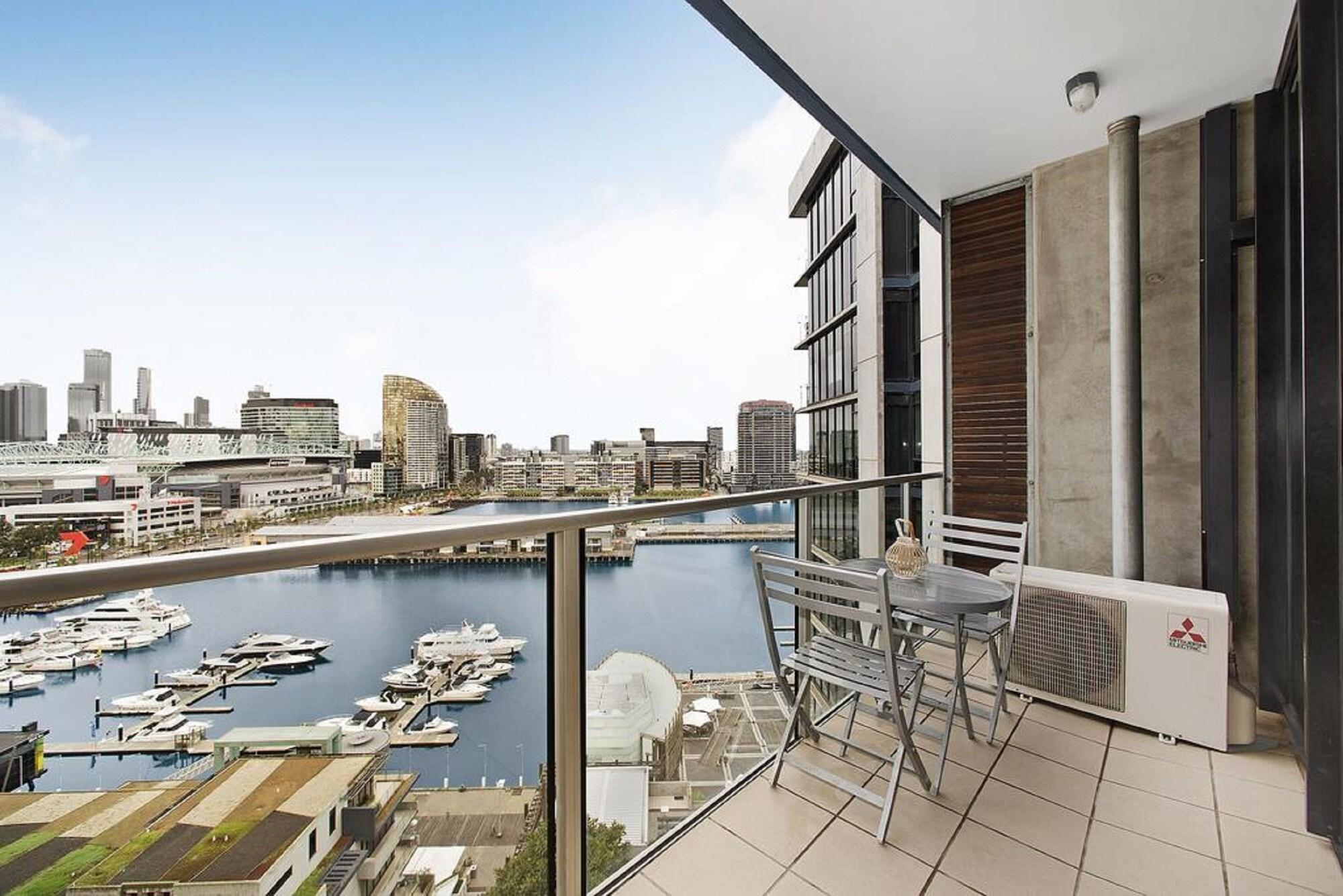 Docklands Private Collection - Newquay Aparthotel Melbourne Exteriör bild